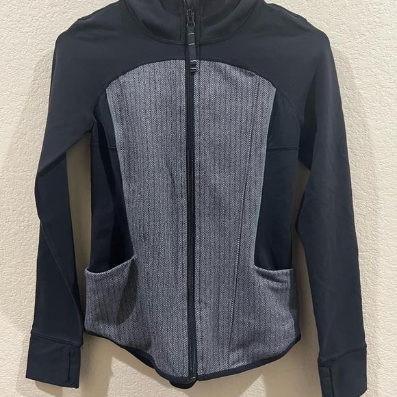 Ivivva hooded sweater jacket black and gray size size 12 girls - Picture 3 of 13